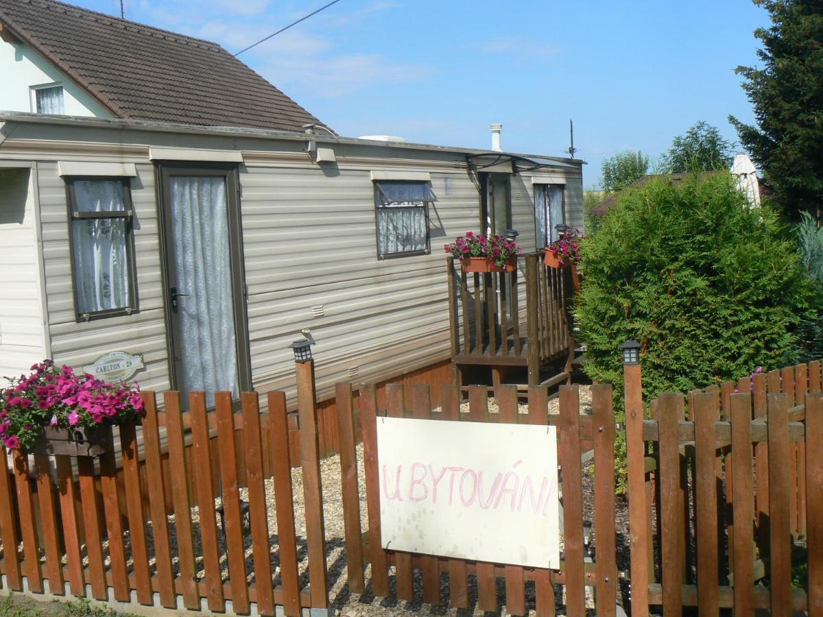 V Mobilnim Domku Lodge